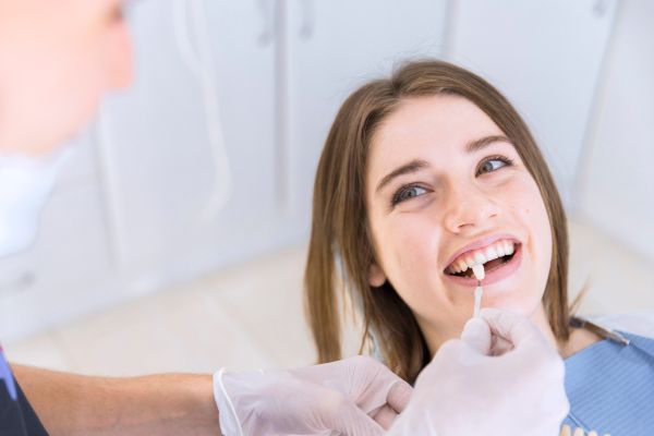 How Getting Dental Veneers Affects Your Enamel