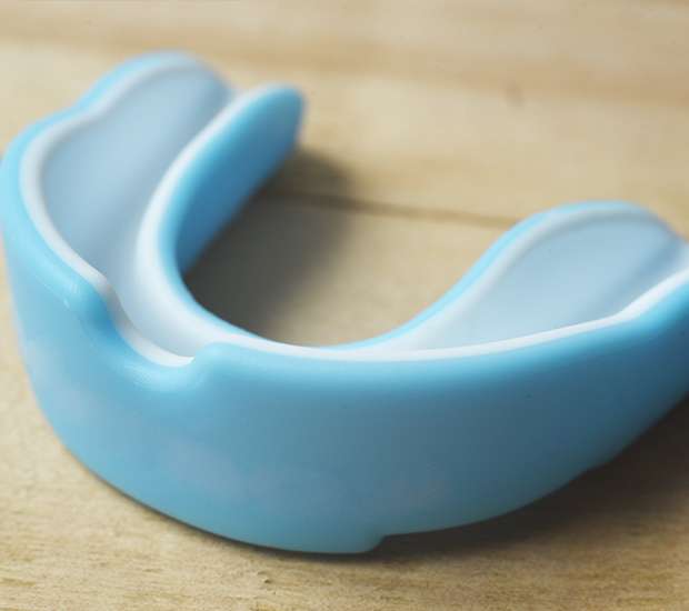 Flushing Reduce Sports Injuries With Mouth Guards