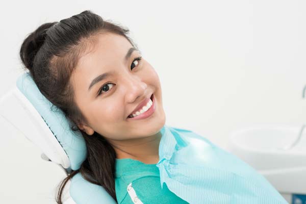 Signs Dental Bonding Would Benefit You