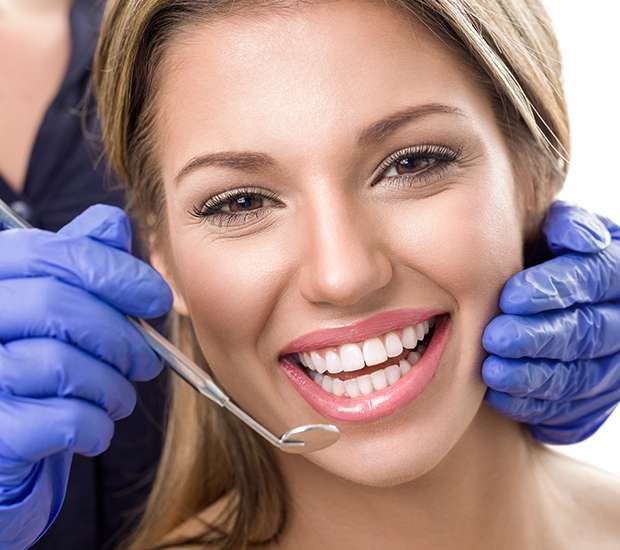 Flushing Teeth Whitening at Dentist